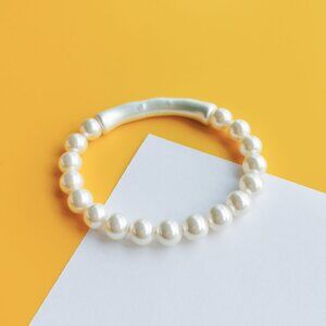 Luna undefined Pearl Stretch Bracelet by Alicia Bonnie